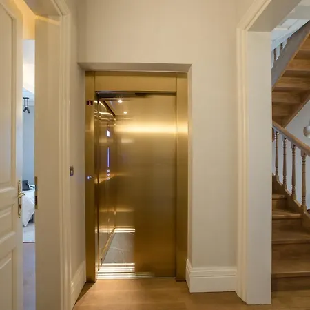 Castellano & Hotel 4*