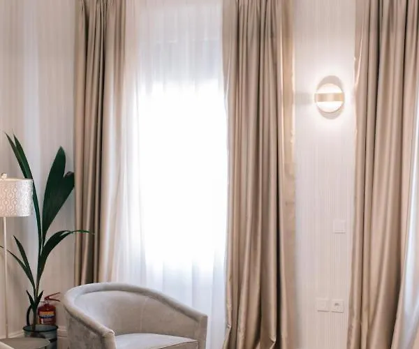 Hotel Castellano & 4*