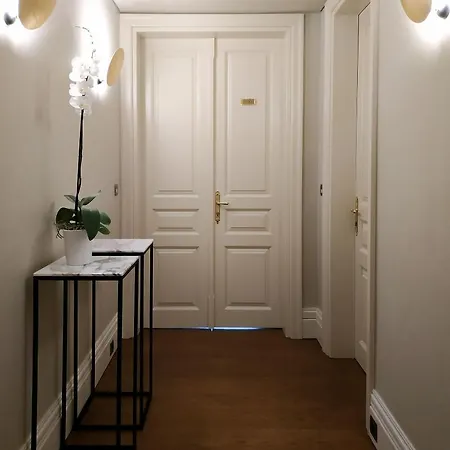 Castellano & 4* Anabolu