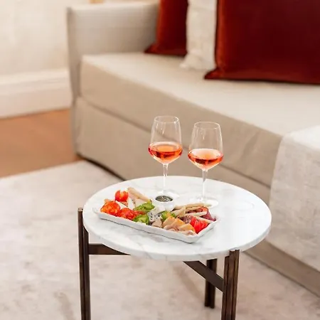 Hotel Castellano &