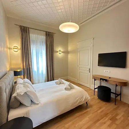 Castellano & Hotel