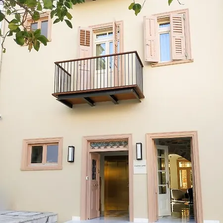 Otel Castellano & 4*