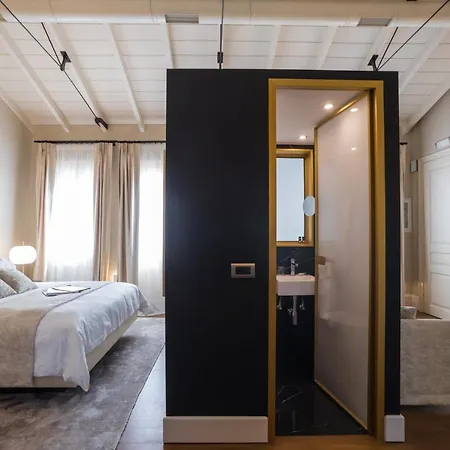 Otel Castellano & 4*