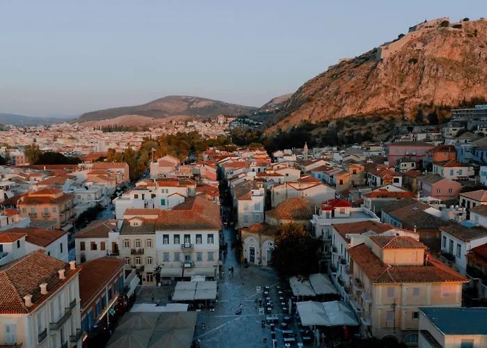 Отель Castellano & 4*