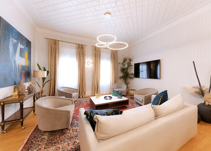 Castellano & Отель