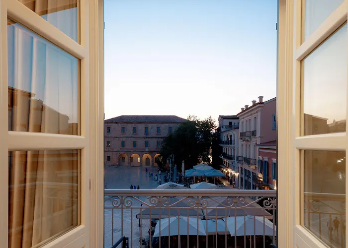 Castellano & نافبليو